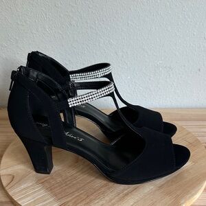 Easy Street Womens Flash Heeled Sandals